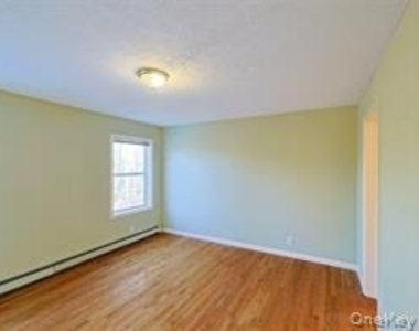 800 South Road - Photo Thumbnail 11