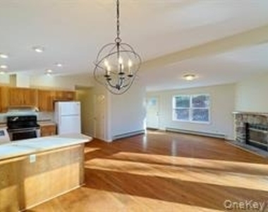 800 South Road - Photo Thumbnail 4
