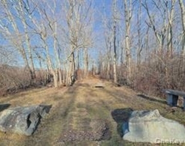 800 South Road - Photo Thumbnail 20
