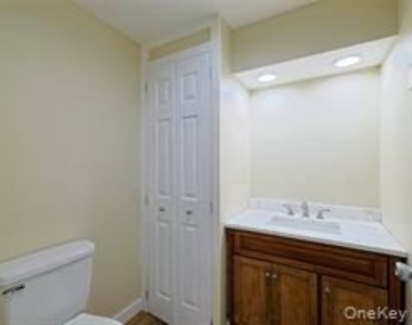 800 South Road - Photo Thumbnail 14