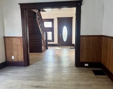 14 Smith Street - Photo Thumbnail 4