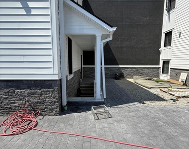 36 Lakeville Road - Photo Thumbnail 13