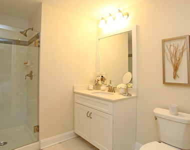 233 Lake Avenue - Photo Thumbnail 10