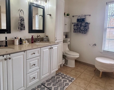 845 Woodbury Drive - Photo Thumbnail 18