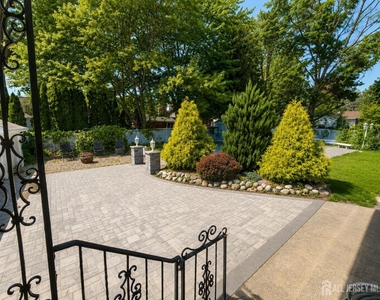 23 Harrison Avenue - Photo Thumbnail 24