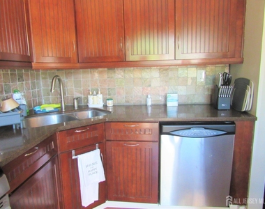 26 Lincroft Avenue - Photo Thumbnail 7