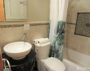 26 Lincroft Avenue - Photo Thumbnail 12