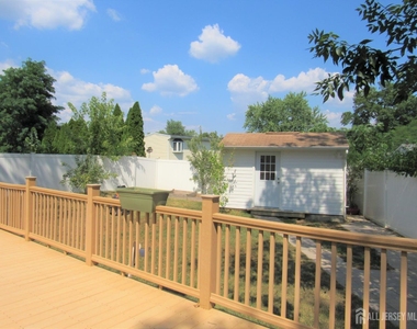 26 Lincroft Avenue - Photo Thumbnail 14
