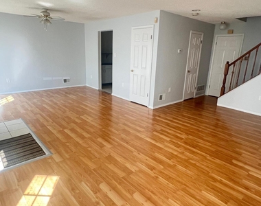 15 Goodwin Drive - Photo Thumbnail 12