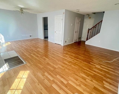 15 Goodwin Drive - Photo Thumbnail 13