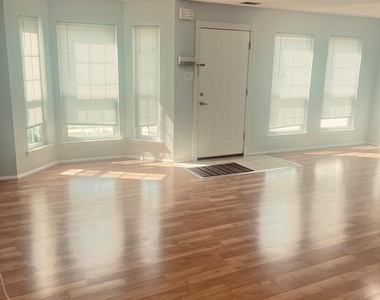 15 Goodwin Drive - Photo Thumbnail 4
