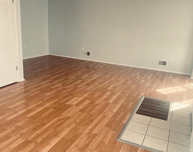15 Goodwin Drive - Photo Thumbnail 7
