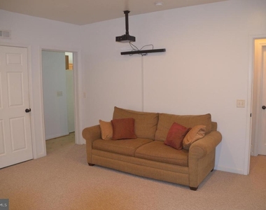 25 Tracey Lane - Photo Thumbnail 18