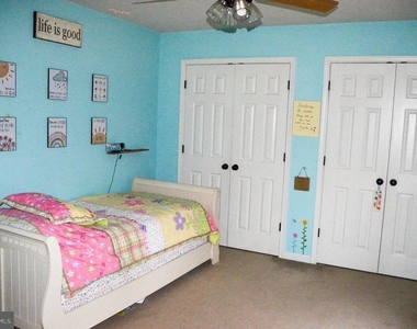 25 Tracey Lane - Photo Thumbnail 14