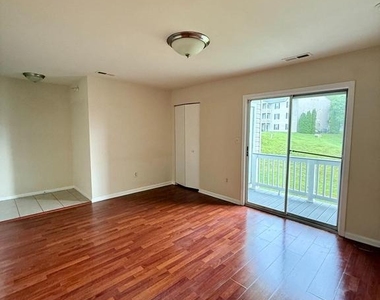 100 Wild Oak Lane - Photo Thumbnail 2