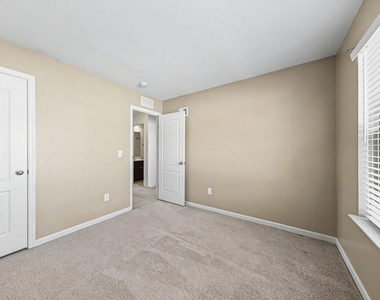 1428 Hudgins Farm Circle - Photo Thumbnail 19