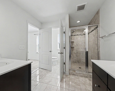 1428 Hudgins Farm Circle - Photo Thumbnail 16
