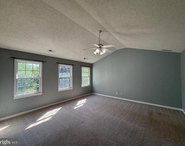 10500 Westfield Lane - Photo Thumbnail 24