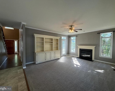 10500 Westfield Lane - Photo Thumbnail 11