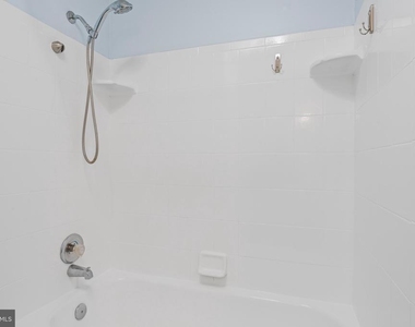 2053 Mayflower Drive - Photo Thumbnail 29
