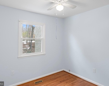 2053 Mayflower Drive - Photo Thumbnail 32