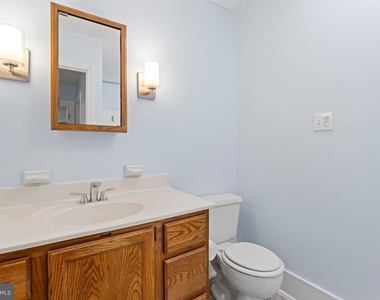 2053 Mayflower Drive - Photo Thumbnail 27