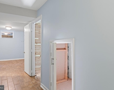 2053 Mayflower Drive - Photo Thumbnail 35