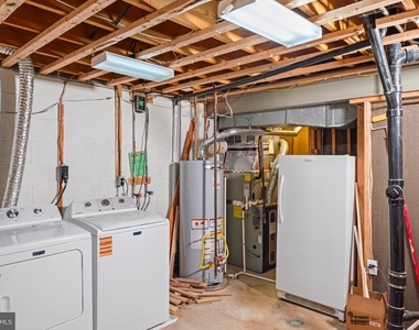 2053 Mayflower Drive - Photo Thumbnail 41
