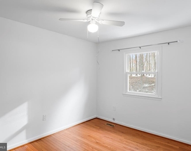 2053 Mayflower Drive - Photo Thumbnail 25