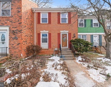 2053 Mayflower Drive - Photo Thumbnail 42