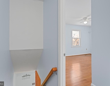 2053 Mayflower Drive - Photo Thumbnail 17