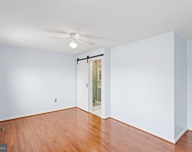2053 Mayflower Drive - Photo Thumbnail 18