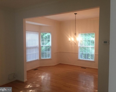 5641 Eppes Island Place - Photo Thumbnail 4
