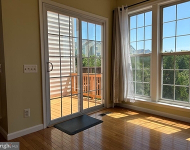 6391 Hawk View Lane - Photo Thumbnail 3