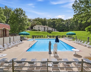 8114 Colony Point Road - Photo Thumbnail 15