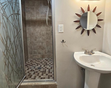 2214 Arlington Terrace - Photo Thumbnail 28
