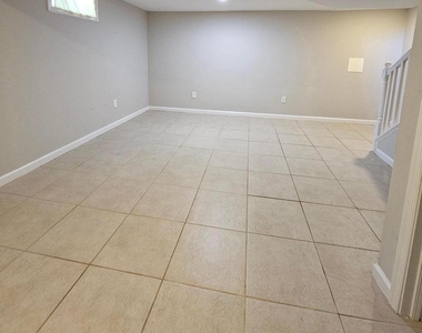 2214 Arlington Terrace - Photo Thumbnail 25