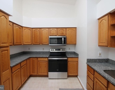 7509 Ashby Lane - Photo Thumbnail 9