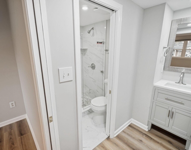 1710 Palm Springs Drive - Photo Thumbnail 7