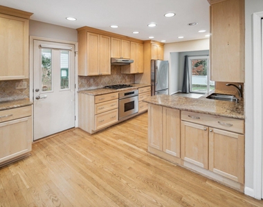 1710 Palm Springs Drive - Photo Thumbnail 3
