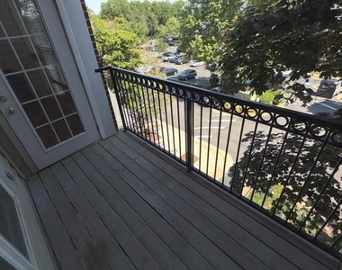 1521 Spring Gate Drive - Photo Thumbnail 11