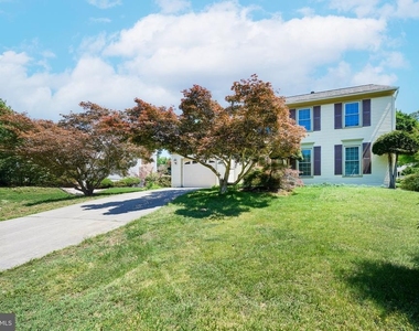8508 Silverdale Road - Photo Thumbnail 58