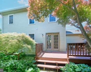 8508 Silverdale Road - Photo Thumbnail 57