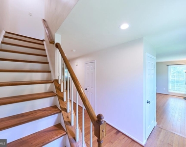8508 Silverdale Road - Photo Thumbnail 26