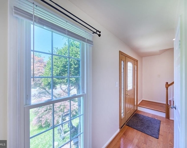 8508 Silverdale Road - Photo Thumbnail 6