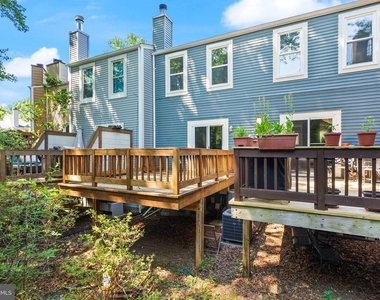 11243 Silentwood Lane - Photo Thumbnail 24