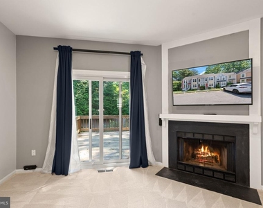 11243 Silentwood Lane - Photo Thumbnail 11