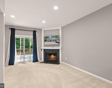 11243 Silentwood Lane - Photo Thumbnail 9