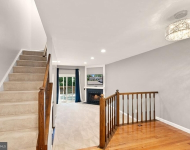 11243 Silentwood Lane - Photo Thumbnail 5