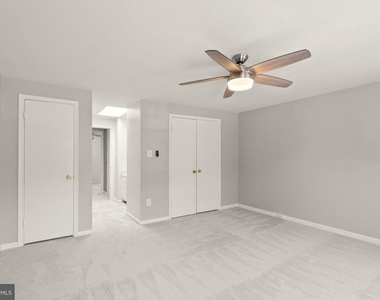 11243 Silentwood Lane - Photo Thumbnail 16